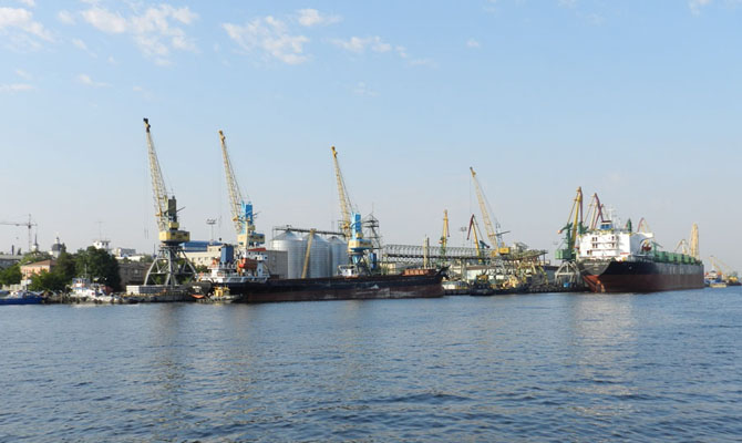 АМПУ проведет дноуглубление в порту Херсон