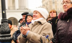 Кабмин выделит денежные средства участникам Евромайдана