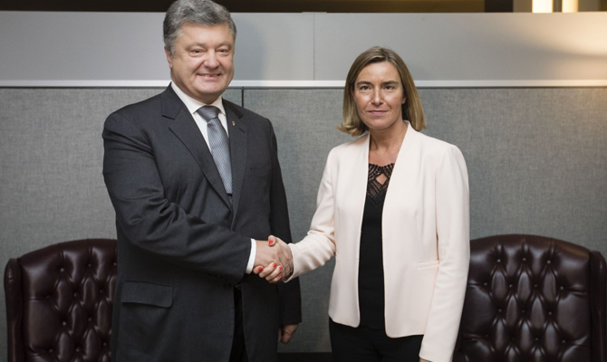 Президент обсудил с Могерини стратегические цели европейской интеграции Украины
