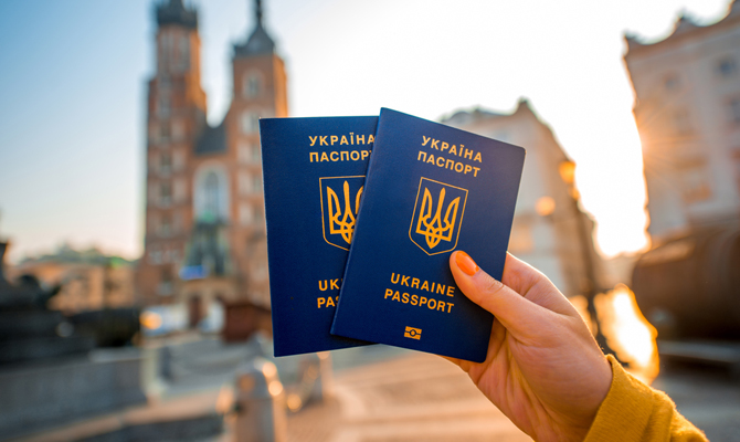 Украинцы 7,5 млн раз воспользовались безвизом с ЕС, - Гройсман
