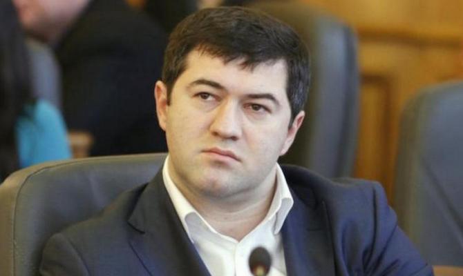 Суд обязал Насирова носить браслет до 14 декабря и разрешил выезжать из Киева