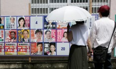 На выборах в Японии побеждает партия премьер-министра страны