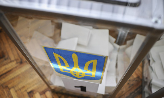 Явка избирателей на местных выборах в 201 ОТГ составляет 21,4%, - наблюдатели