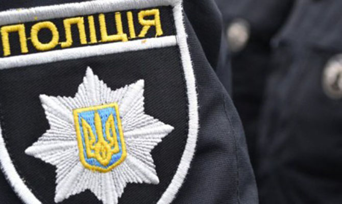 В Днепропетровской области из гранатомета обстреляли автомобиль с полицейскими