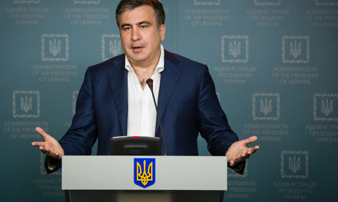 Саакашвили продлили право пребывать в Украине