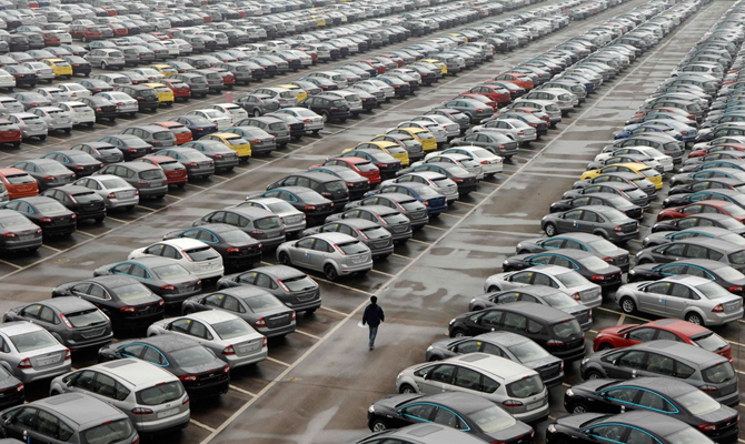 Украинский рынок автомобилей впервые за год показа снижение
