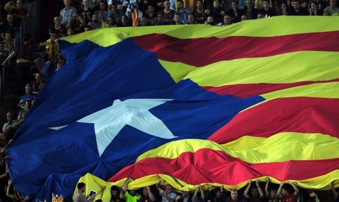 Сторонники независимости Каталонии получили большинство в парламенте