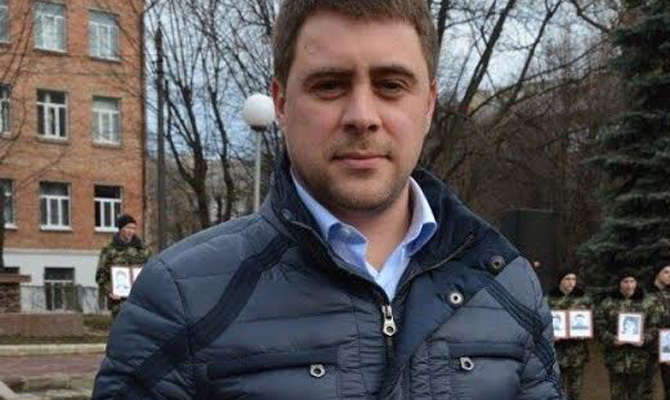 В Черновцах депутат за год купил 63 квартиры