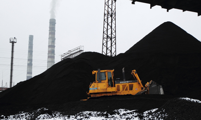 «Центрэнерго» прекратило покупать уголь у ДТЭК Ахметова