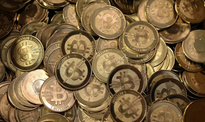 Курс Bitcoin преодолел отметку в 10 тыс. долларов