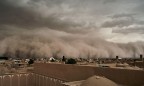 В Индии жертвами песчаной бури и ливней стали более 70 человек