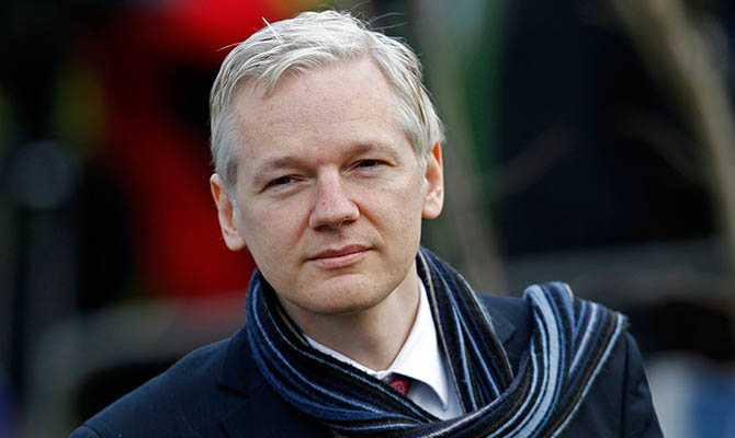 WikiLeaks предложила The Guardian спор на $1 млн и «голову главреда»