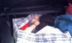 Гражданин Туркменистана пытался провезти в Украину девушку в сумке
