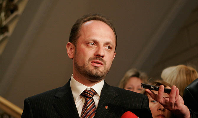 Зеленский уволил Безсмертного с должности представителя Украины в политической подгруппе ТКГ