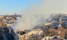 Под завалами сгоревшего в Одессе здания еще могут находиться четыре человека