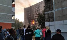 В российском Ярославле в жилом доме обрушились перекрытия трех этажей