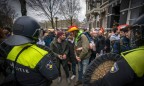 Полиция Амстердама вновь применила водометы для разгона демонстрации
