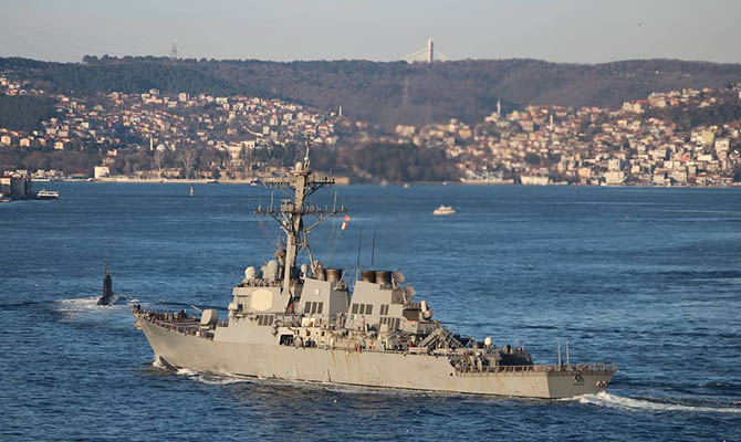 США отправляют в Черное море два военных корабля