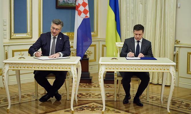 Украина подписала декларацию с Хорватией о поддержке вступления страны в ЕС