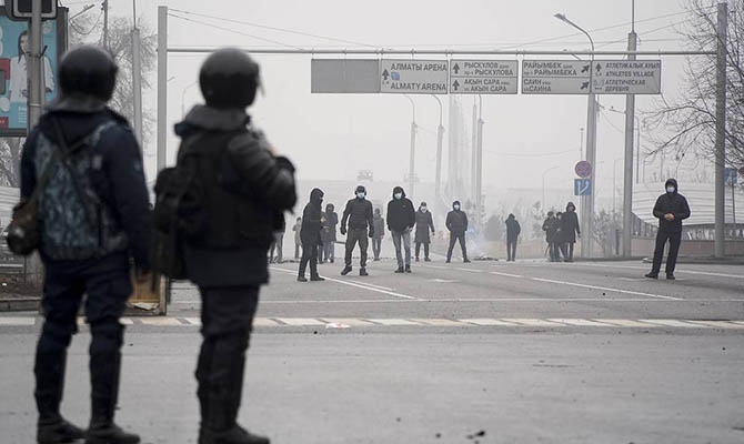 В Алма-Ате погибили десятки участников беспорядков