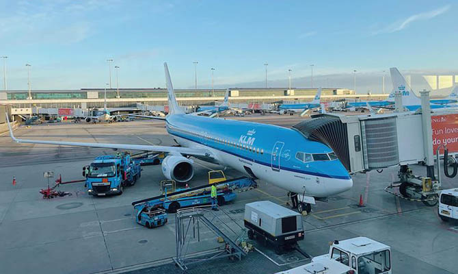 Авиакомпания KLM прекращает полеты в Украину