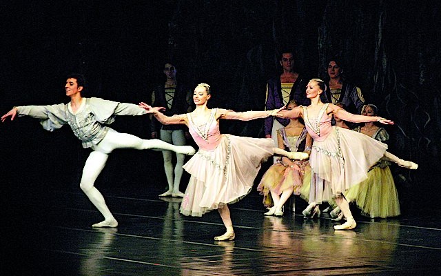 спектакль в Молодом театре