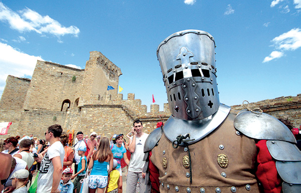 В конце лета пройдут фестивали на любой вкус: рыцарские турниры, музыка, спорт и пиво