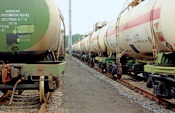 Кабмин одобрил безакцизный ввоз сырья для «Карпатнафтохіму» прямо накануне запуска завода