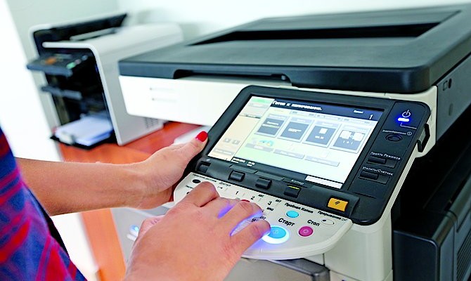 Технический прогресс породил уйму технологий офисной и домашней печати, но на вершину эволюционной пирамиды взобрались лазерная и струйная. Непримиримая борьба чернил и порошка за кошельки потребителей продолжается