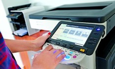 Технический прогресс породил уйму технологий офисной и домашней печати, но на вершину эволюционной пирамиды взобрались лазерная и струйная. Непримиримая борьба чернил и порошка за кошельки потребителей продолжается