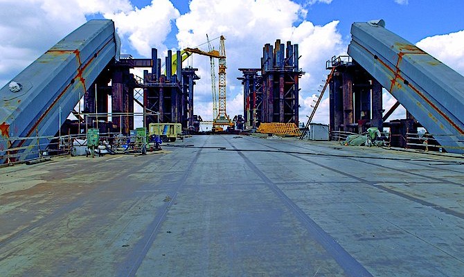 Российский Внешэкономбанк профинансирует строительство метро на Троещину в обмен на предоставление ему статуса МФО