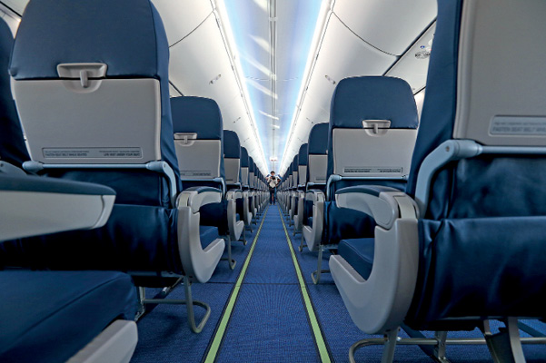 США ослабляют ограничения в использовании электронных устройств в самолетах