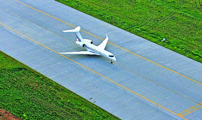 Для увеличения заполняемости аэропорты привлекают новых авиаперевозчиков, развивают дальнемагистральные рейсы и вводят скидки для авиакомпаний