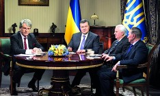 Экс-президенты встретились с Виктором Януковичем, чтобы обсудить пути выхода из политического кризиса
