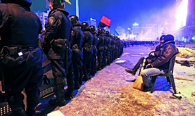 Понижая градус. Власть и оппозиция еще раз попробуют договориться