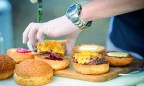 В феврале в Украине появится две новые сети бургерных. Места на рынке хватит не всем