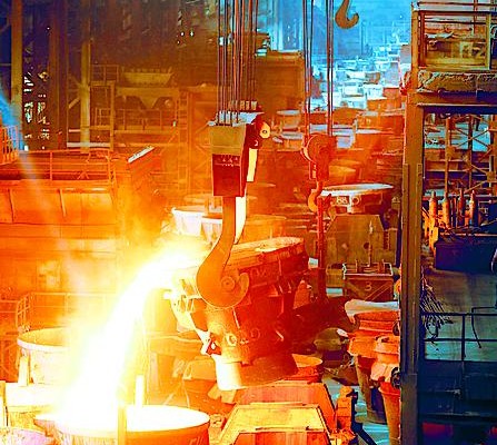 Девальвация на руку лишь экспортерам. Колебания гривни повысят конкурентоспособность металлургов и машиностроителей