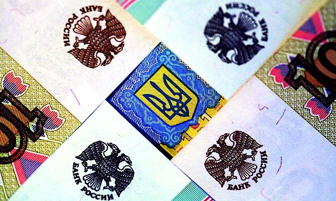 Основным платежным средством в Крыму стал рубль