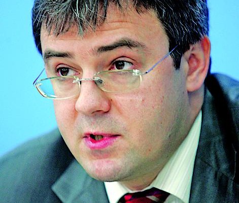 Украинские потребители значительно переплачивают за импортные медикаменты, — Владислав Онищенко