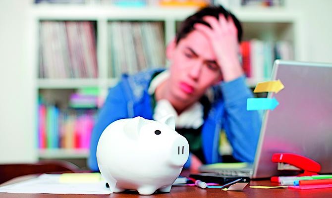 Сегодня оформить в банке POS-кредит, овердрафт или автокредит стало намного труднее и дороже, чем в прошлом году