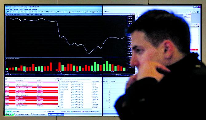 Регулятор фондового рынка определил правила работы депучреждений в Крыму