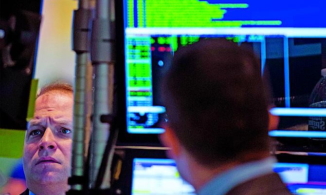 Плавающий курс в 5 раз увеличил спрос на фьючерс доллар-гривня