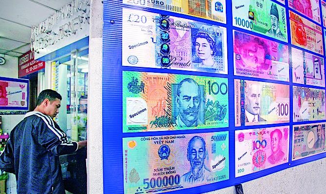 Альтернативой сохранения средств могут быть экзотические валюты, но их доля в Украине пока невелика