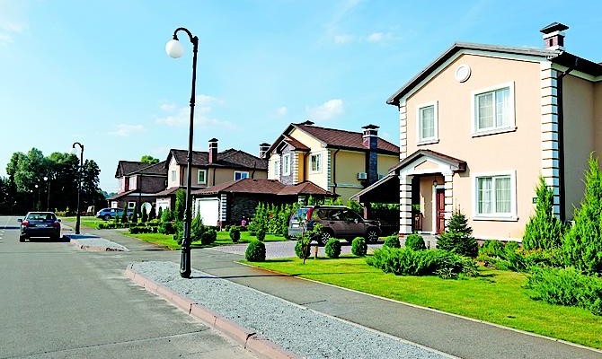 Спрос на аренду загородных домов упал до рекордного минимума
