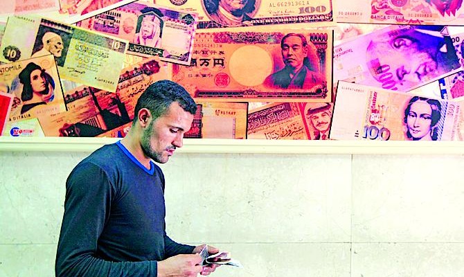 Пока банки стагнируют, финансовые компании удваивают объемы займов населению