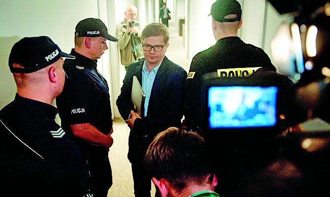 Польские политики пострадали от скандала с прослушиванием