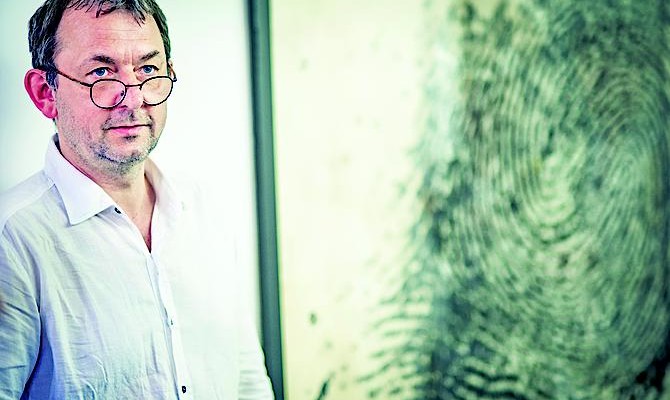 Самый известный украинский график Павел Маков о мировых аукционах и превращении искусства в товар