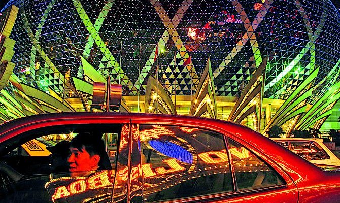 Макао обогнал Швейцарию в рейтинге богатых стран