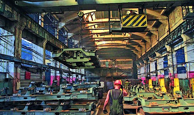 Машиностроение в I полугодии обвалилось почти на 20 %