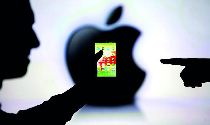 Конкуренты ополчились против Apple в войне смартфонов